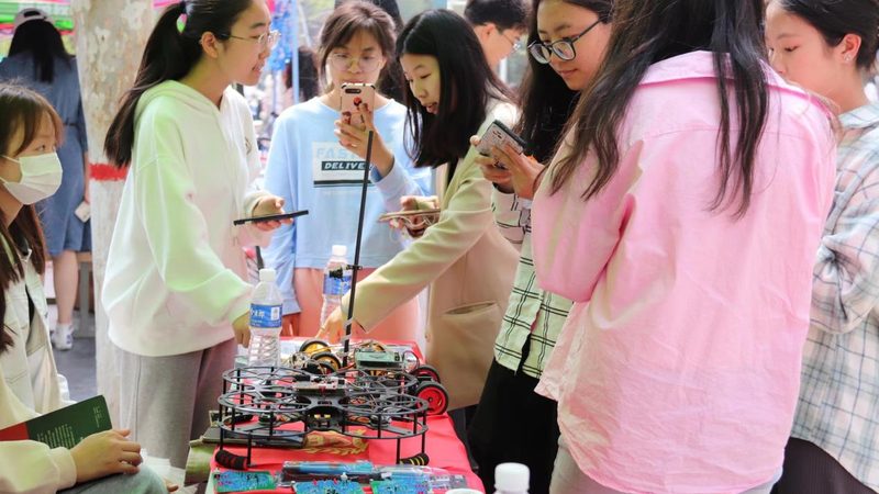 智能化改造与数字化转型：案例解析与区别